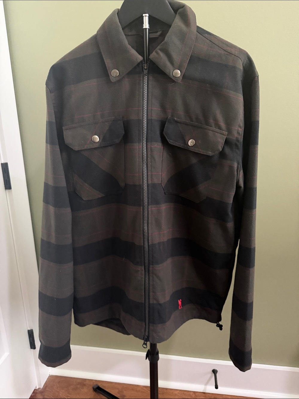 Chrome Men's Olive & Black Striped Zip-Front Jacket- size large
